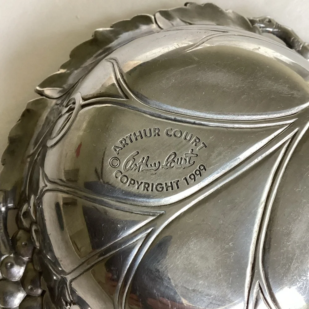 Arthur Court 1999 Grape & Leaf Aluminum Bowl Dish Grapevine Vineyard Serveware